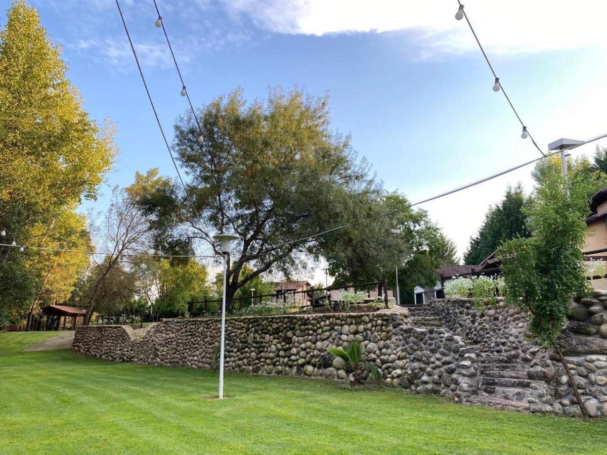 Esencia De Gredos Guest House Ramacastanas Exterior photo