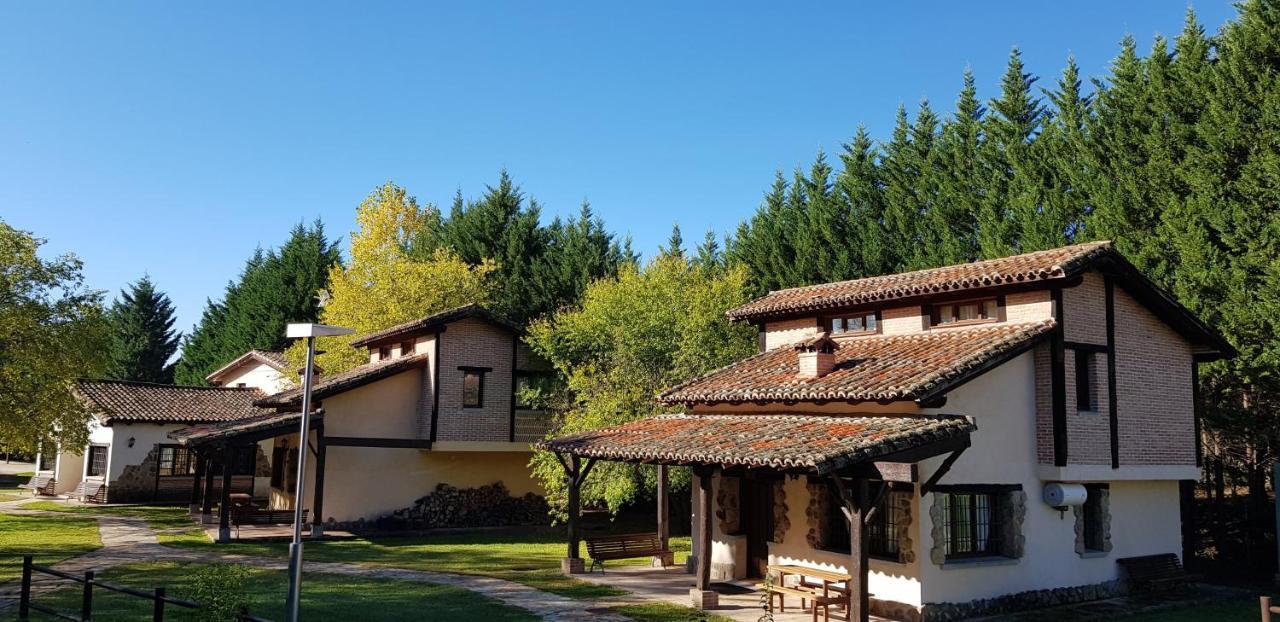 Esencia De Gredos Guest House Ramacastanas Exterior photo